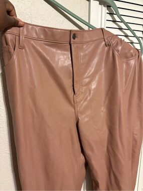 Abercrombie & Fitch High-Rise Faux Leather Pants in Dusty Rose